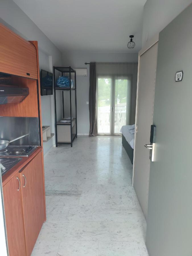 Hotel Paraktio Nea Kallikrateia Εξωτερικό φωτογραφία